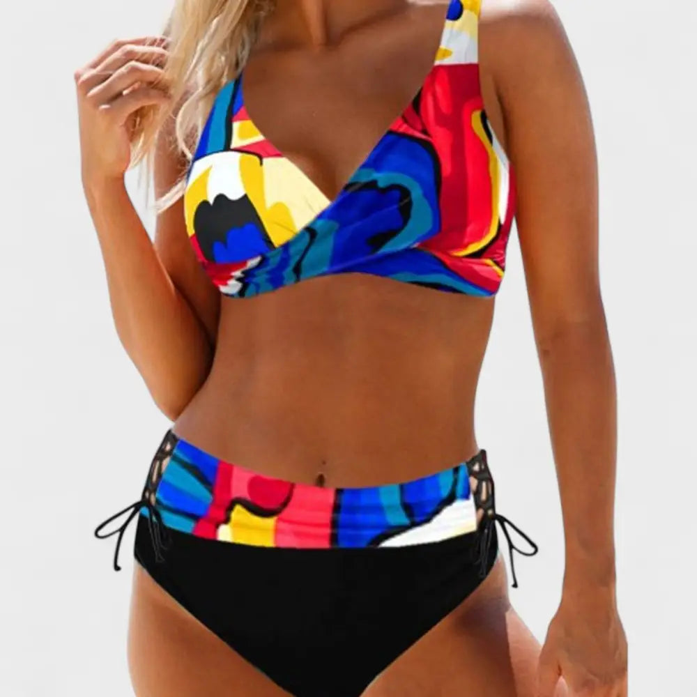 Sofía – Bikini Chic y Vibrante - Eva – Bikini Colorido y Alegre