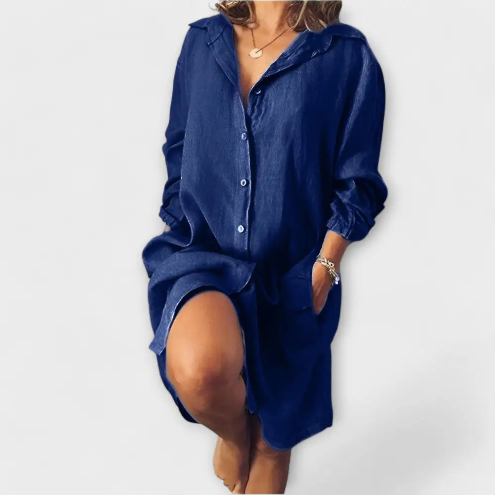 María – Blusa Clásica con Toque Chic - Navy / S - María – Blusa Clásica con Toque Chic > Blouses > >