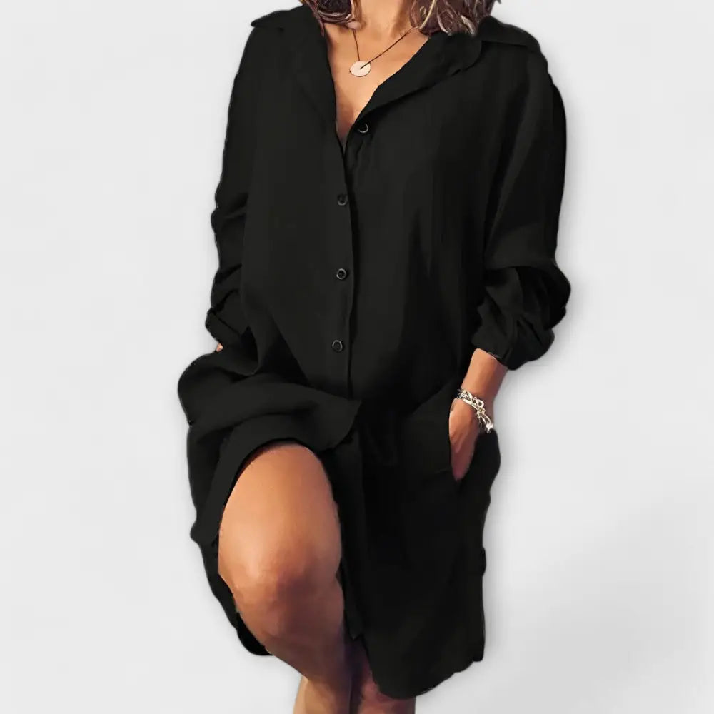 María – Blusa Clásica con Toque Chic - Negro / S - María – Blusa Clásica con Toque Chic > Blouses > >