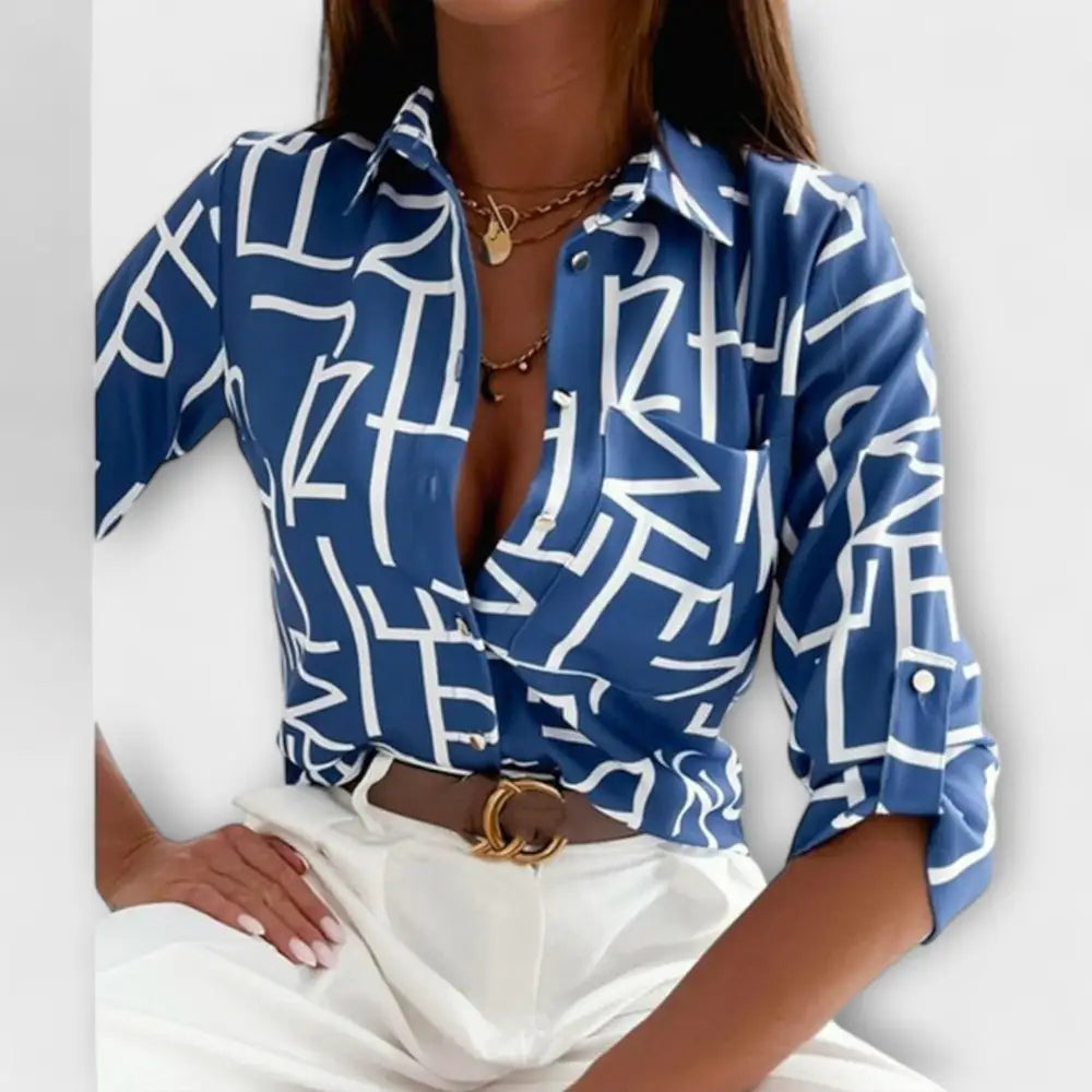 Nuria – Blusa Elegancia Atemporal y Chic - Blaue Buchstaben / S - Nuria – Blusa Elegancia Atemporal y Chic > Blouses > >