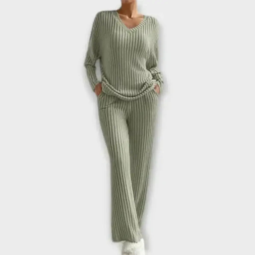 Sofía – Conjunto Estilo Moderno y Confortable - Olive / XS - CONJUNTOS